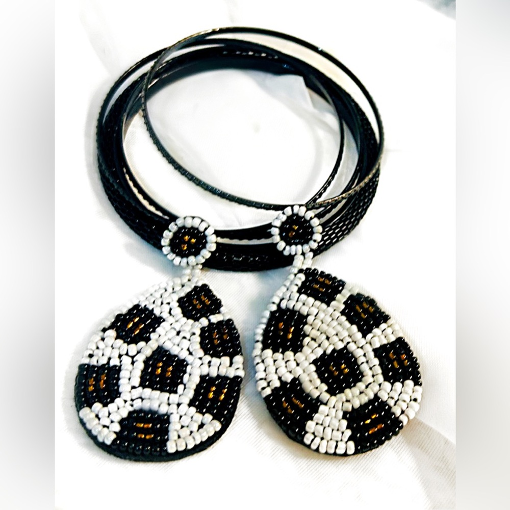 Black and White Beaded Earrings and Bangles Set